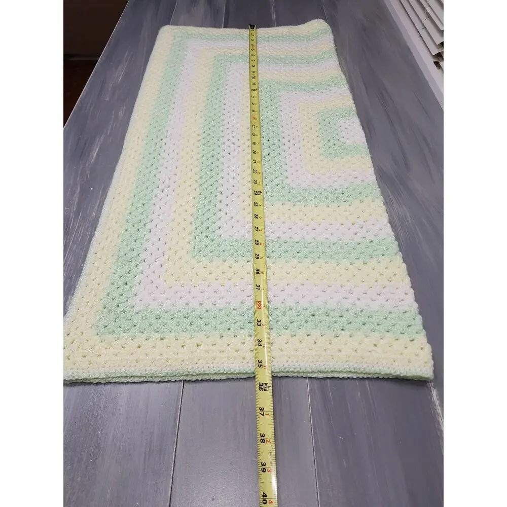 Beautiful Hand Made Crochet Baby Blanket Afghan Throw‎